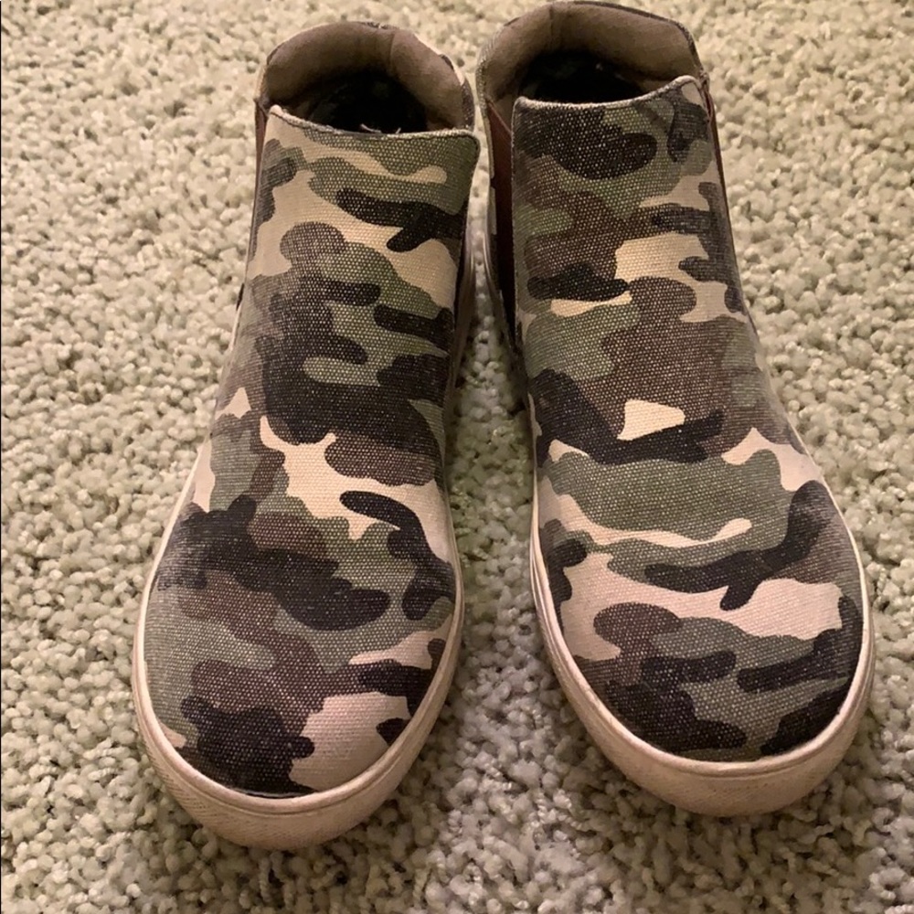 Camo sneakers LAST CHANCE